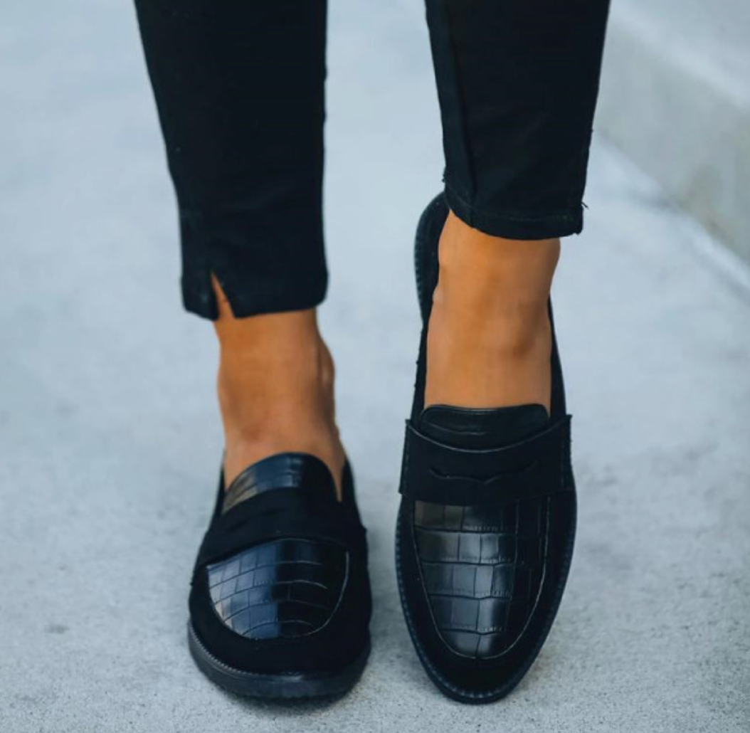 Leona - Eleganza e Comfort nelle Scarpe